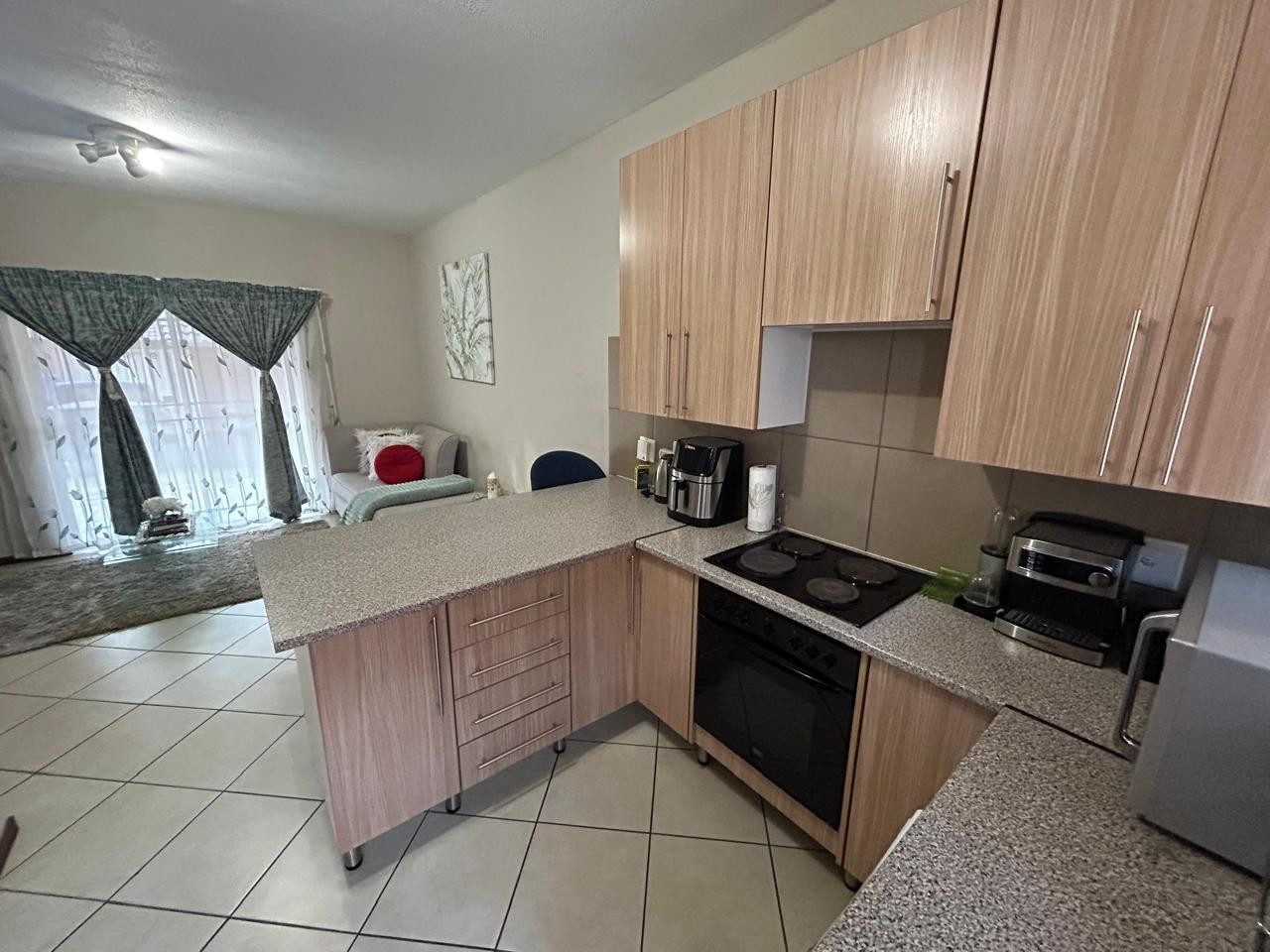 Apartment for rent in Stone Ridge, Monavoni, Centurion, 137 BURGUNDY, Stone Gate, 6673 Ridge Close, Monavoni EXT 14, Stone Ridge, Monavoni, Centurion, Gauteng, 75 m²