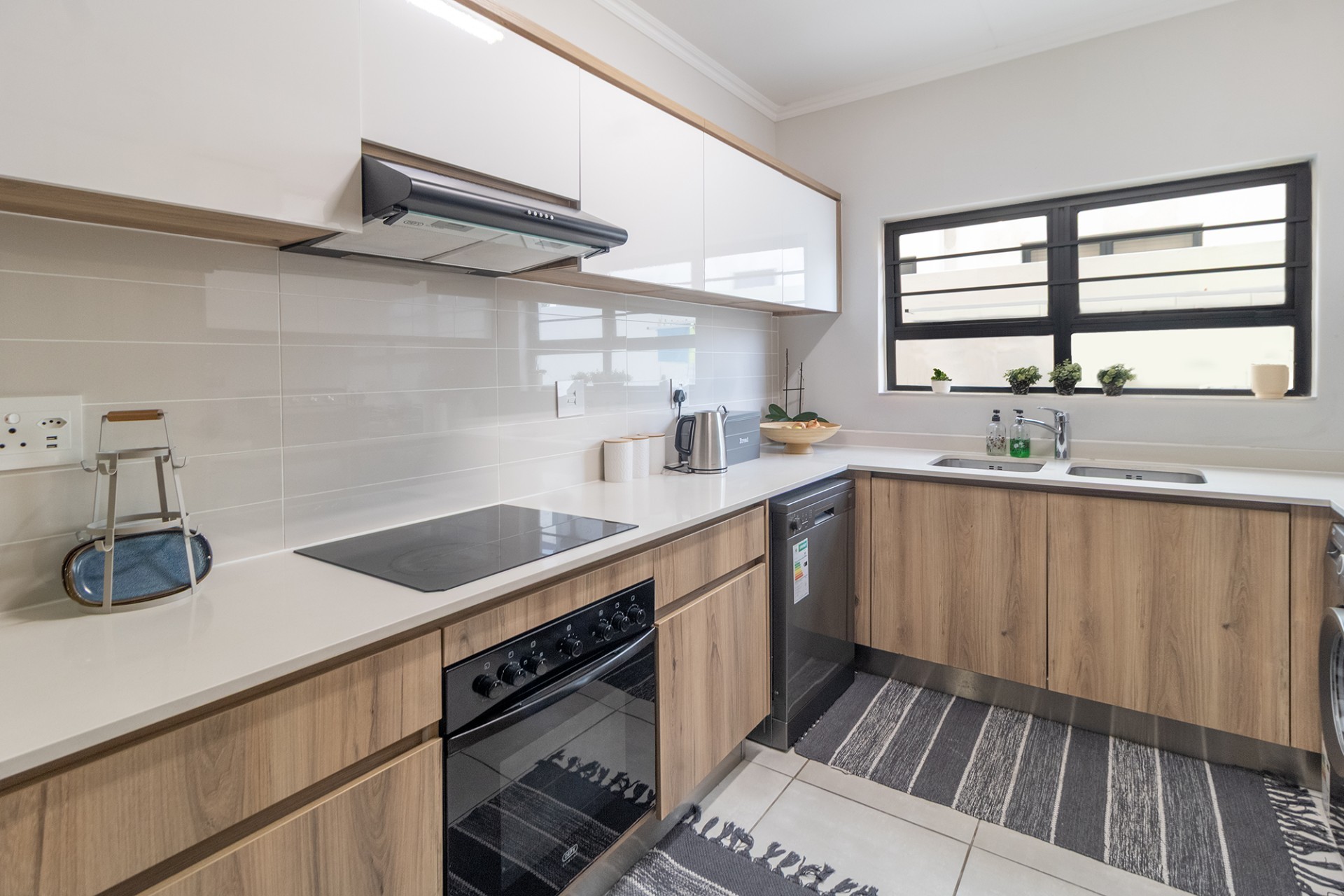 Apartment for sale in De Zicht Estate, Richwood, Milnerton, 106 m²