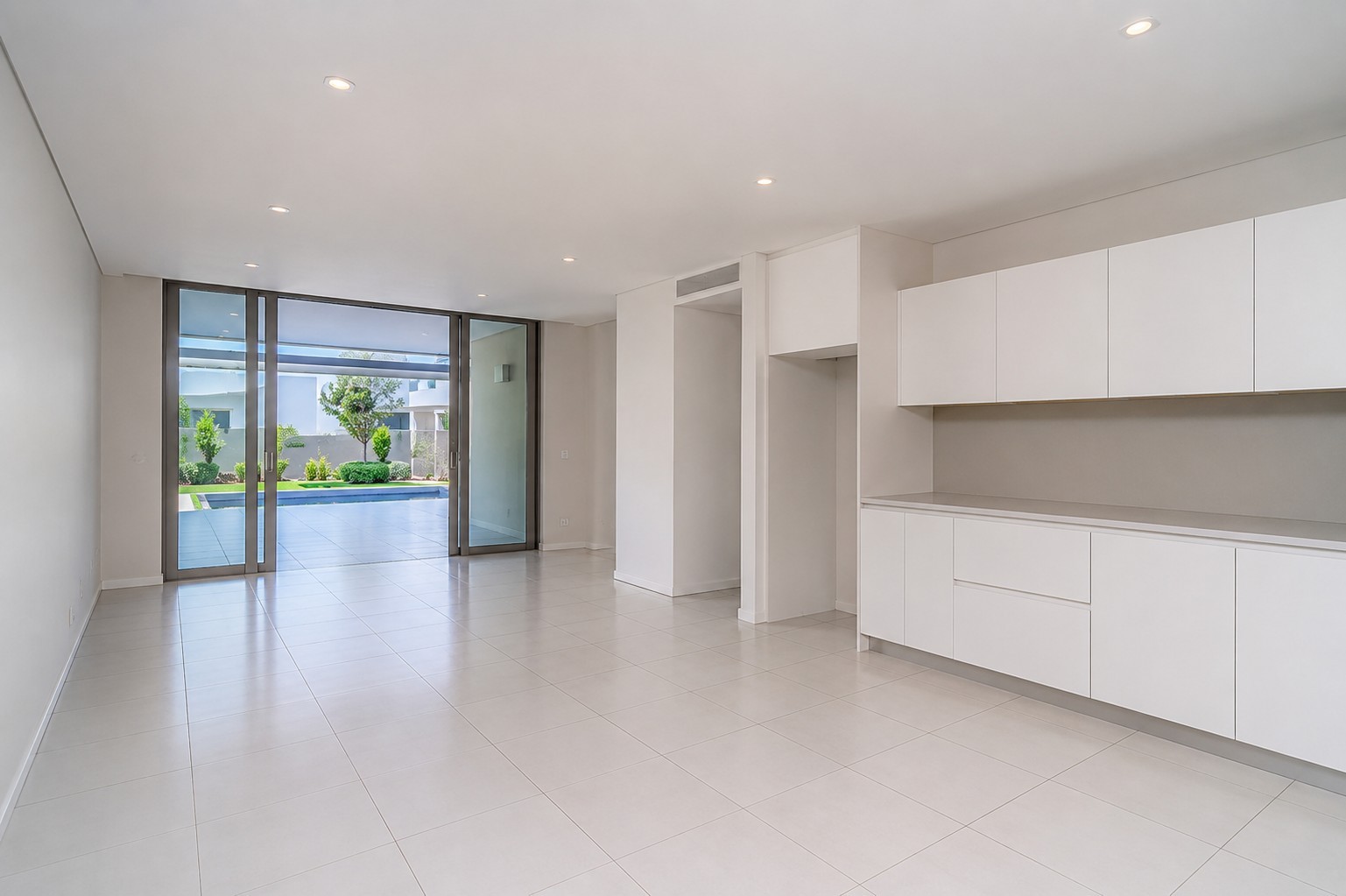 Apartment for rent in Sibaya Precinct, Umhlanga, KwaZulu Natal