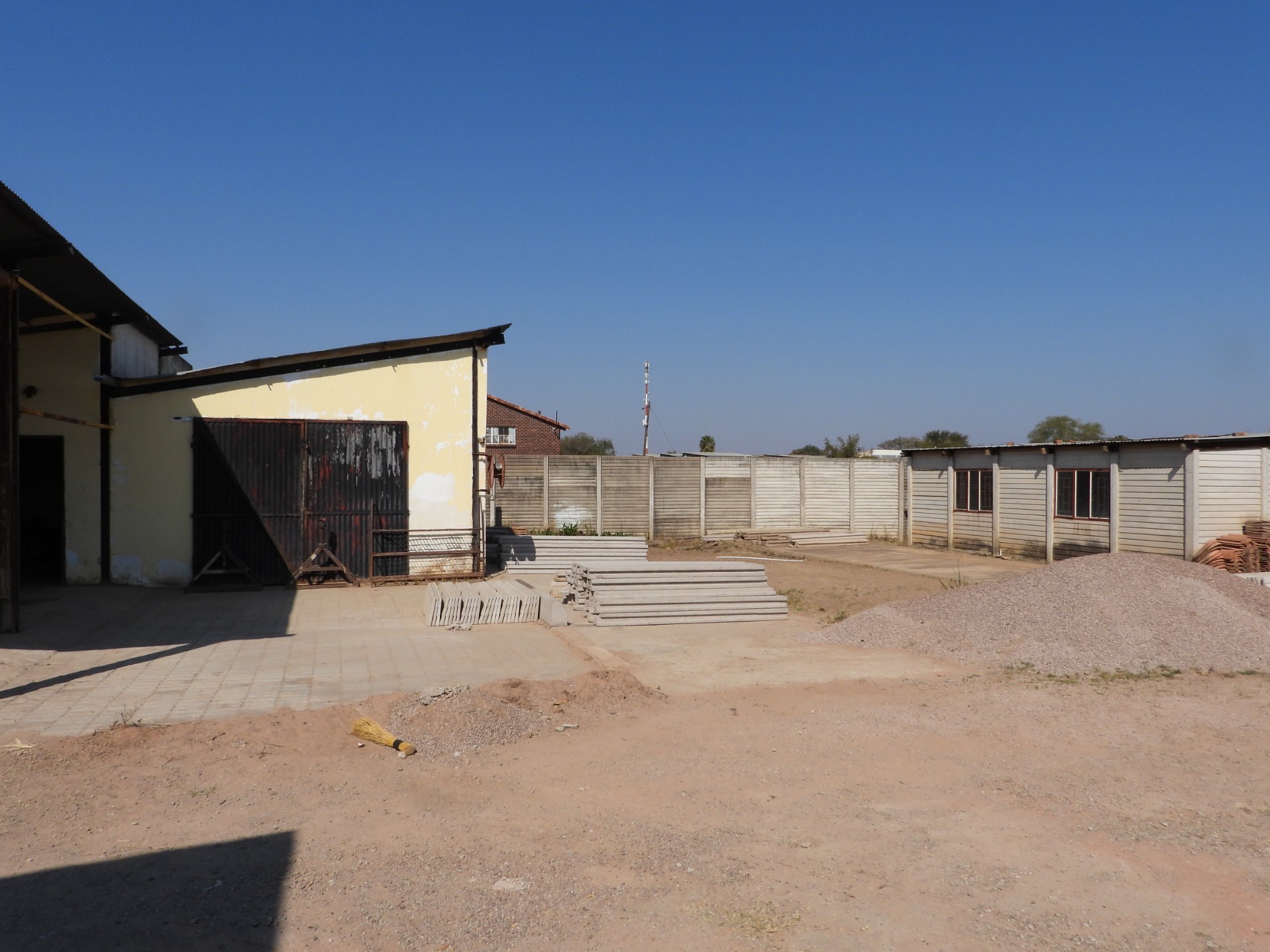 House for sale in Bela Bela, 2615 m²