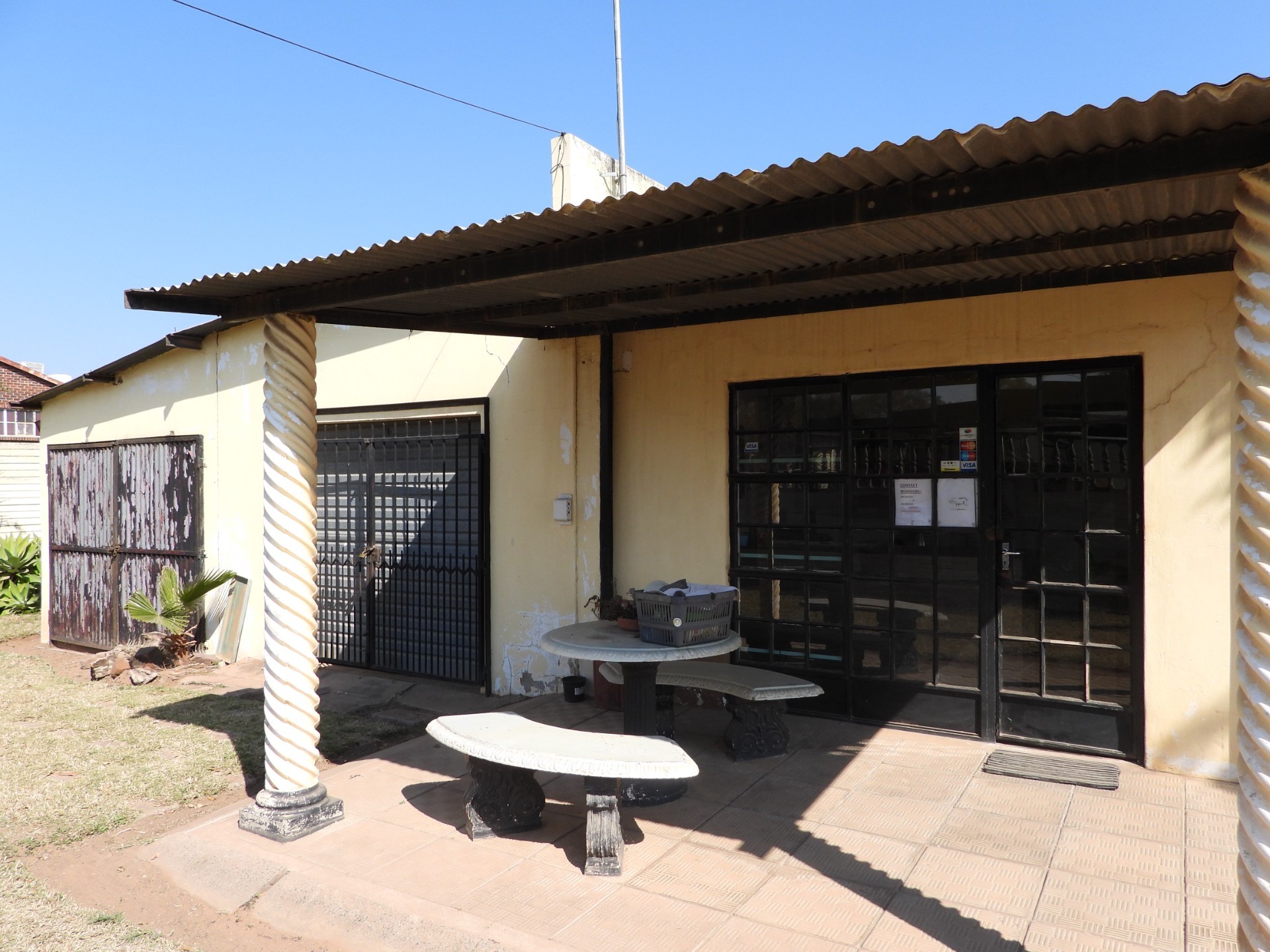 House for sale in Bela Bela, 2615 m²