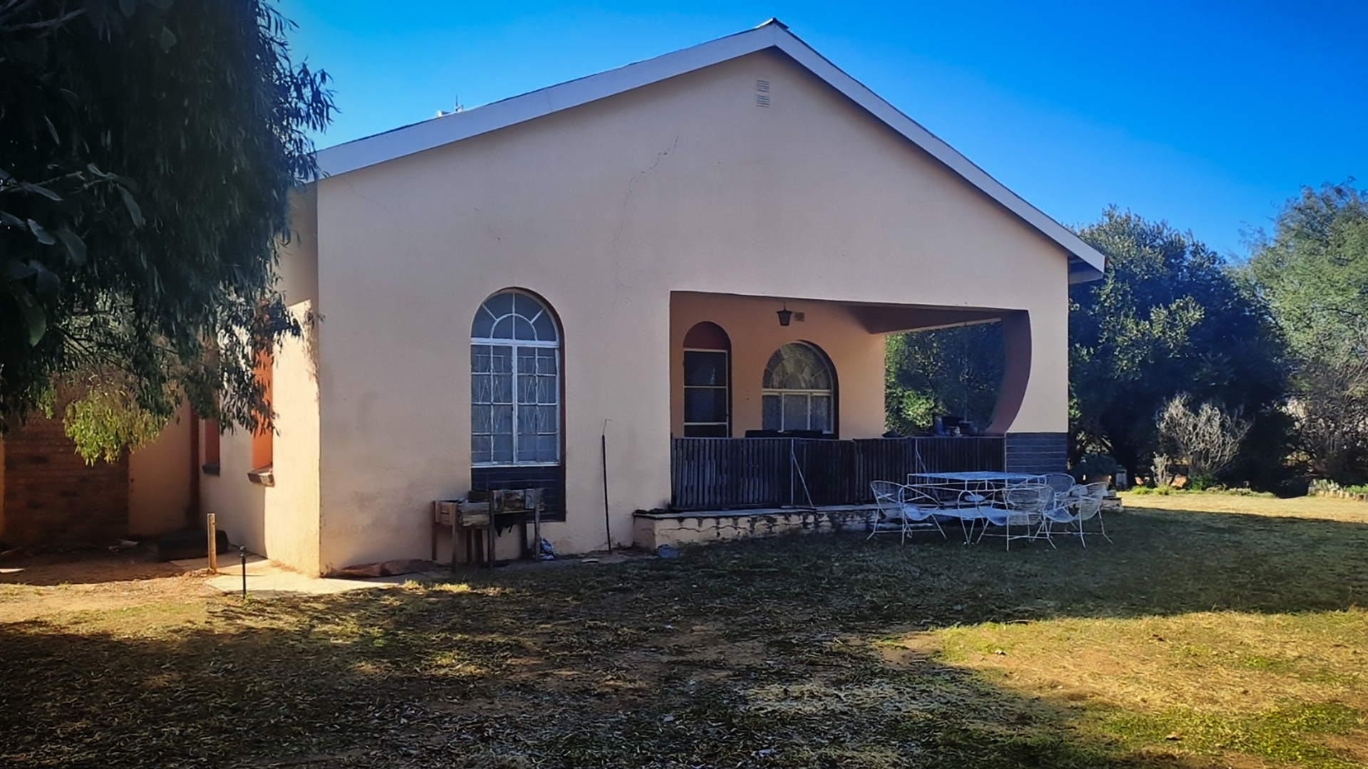 Off-Grid Country Living with Two Homes, Solar Power and Water Near Upington 3