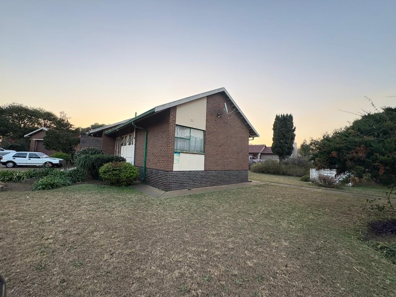 House for sale in Amiel Park, Newcastle, KwaZulu Natal, 1340 m²