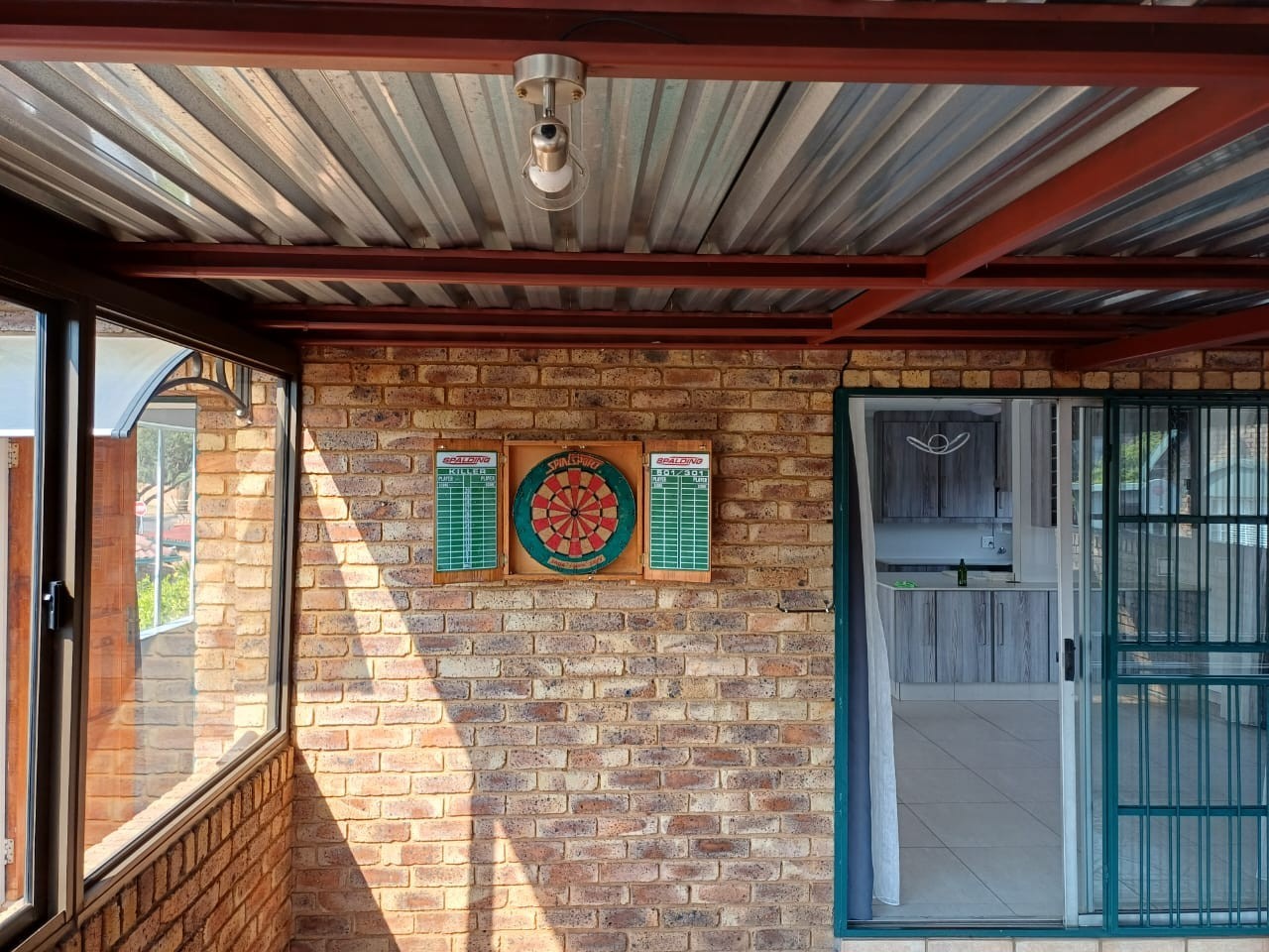 Apartment for sale in Die Hoewes, Centurion, 137 m²
