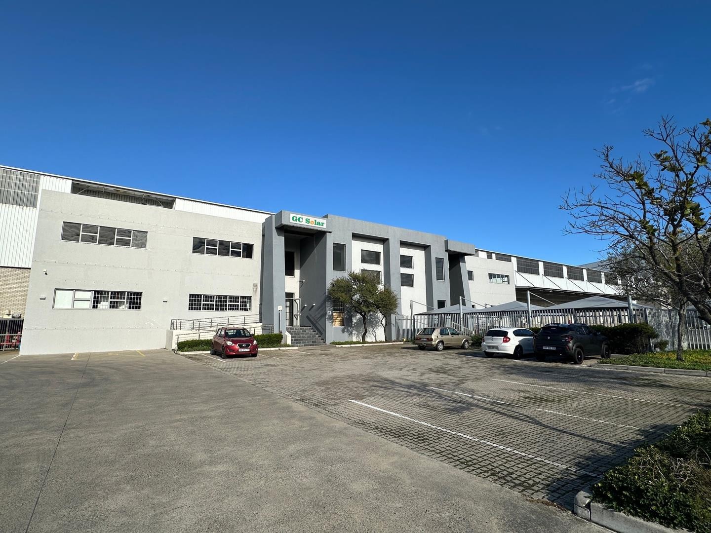Industrial Property for rent in Montague Gardens, Milnerton, 2823 m²