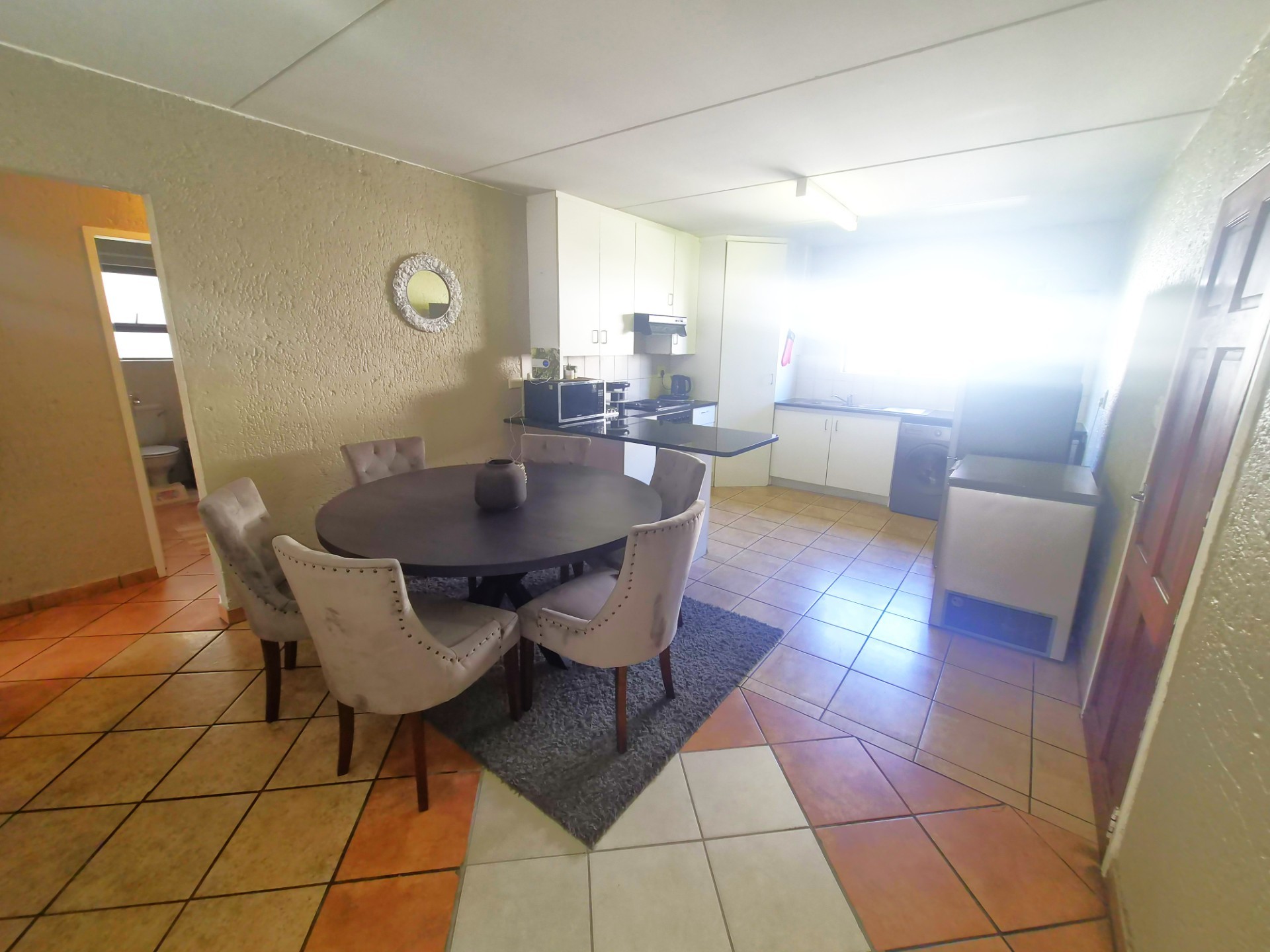 Apartment for sale in Sunninghill, Sandton, 96 m²