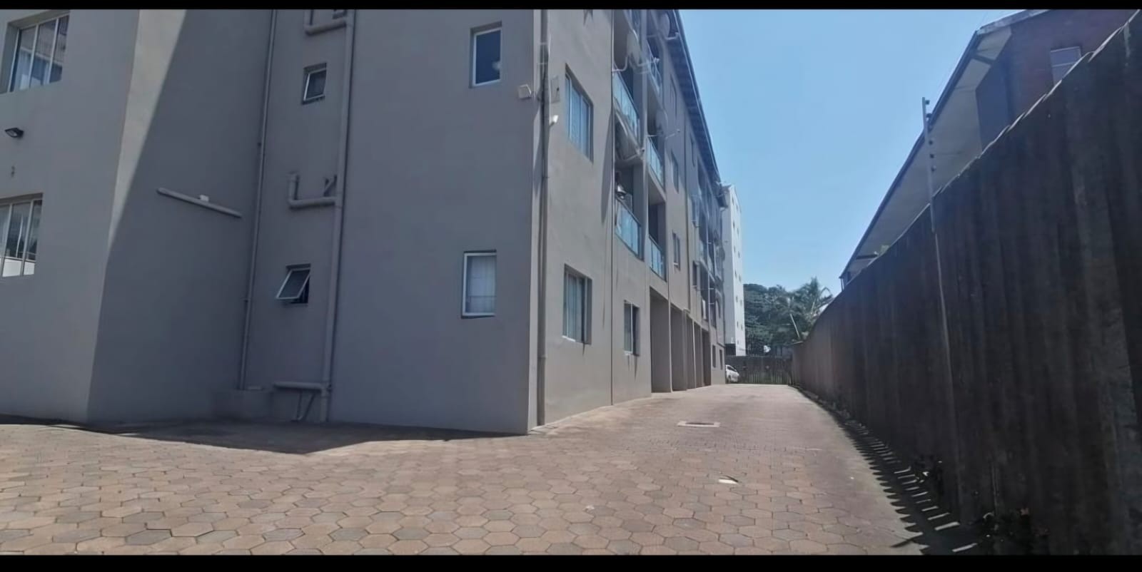 Apartment for sale in Morningside, Durban, KwaZulu Natal, 68 m²