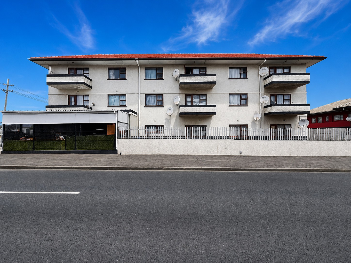 Apartment Block for sale in Brooklyn, Milnerton, 1400 m²