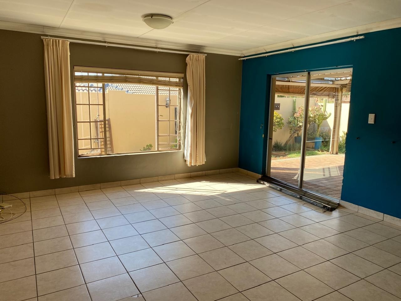 Townhouse for sale in Rooihuiskraal North, Centurion, 119 m²