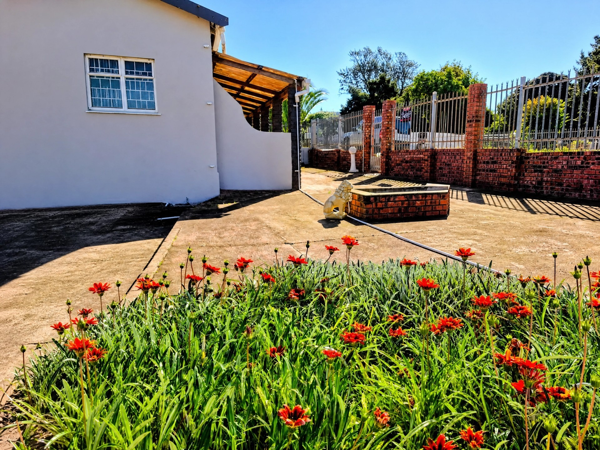Opportunity Knocks - Unlock This Home's Potential 3
