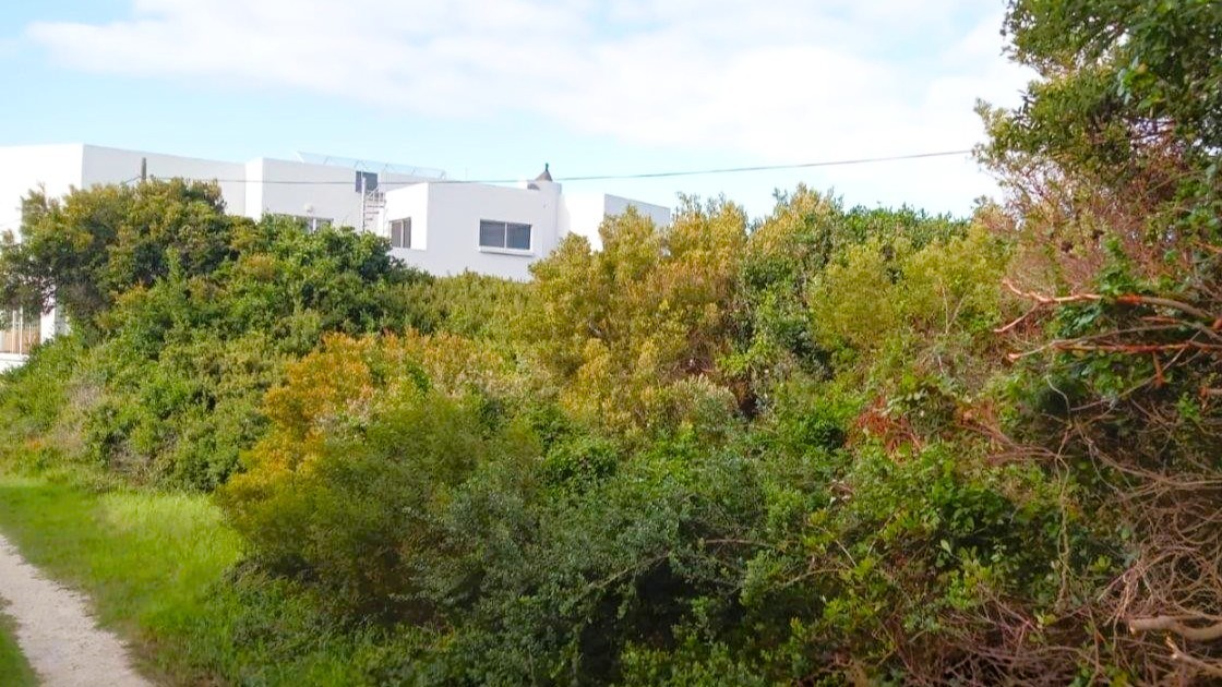 788m² Vacant Stand for Sale in Paradise Beach, Jeffreys Bay - Walk to the Beach