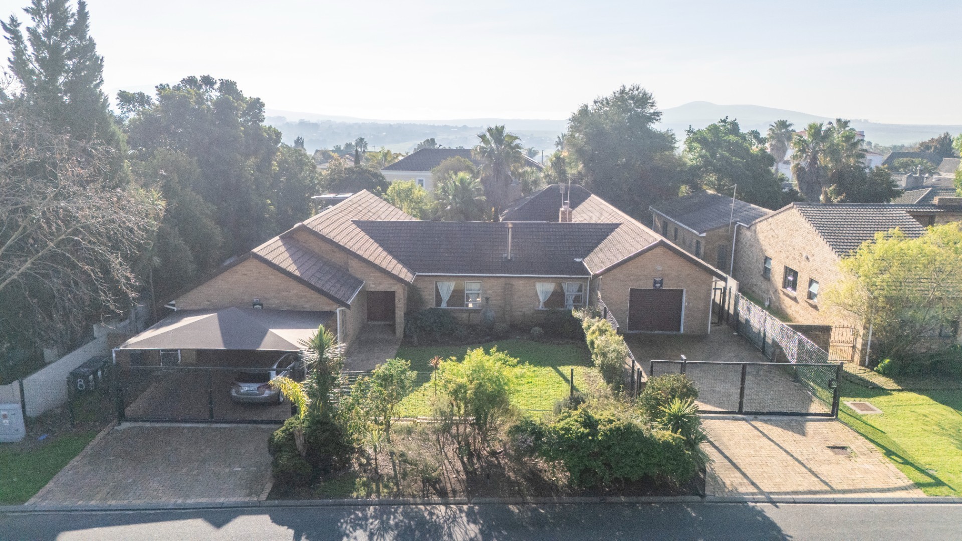 House for sale in Goedemoed, Durbanville, 330 m²
