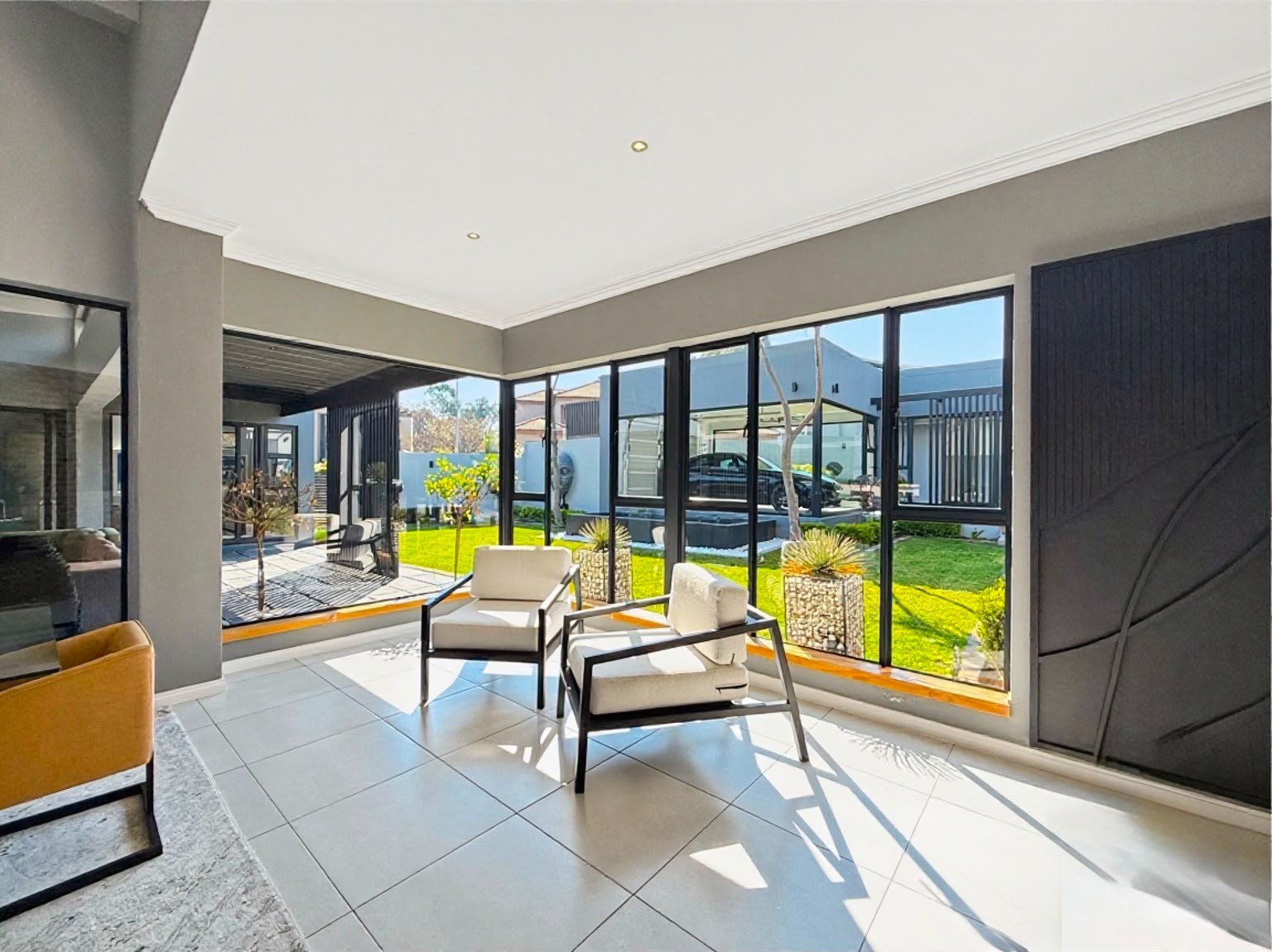House for sale in Cedar Creek, Randburg, 400 m²