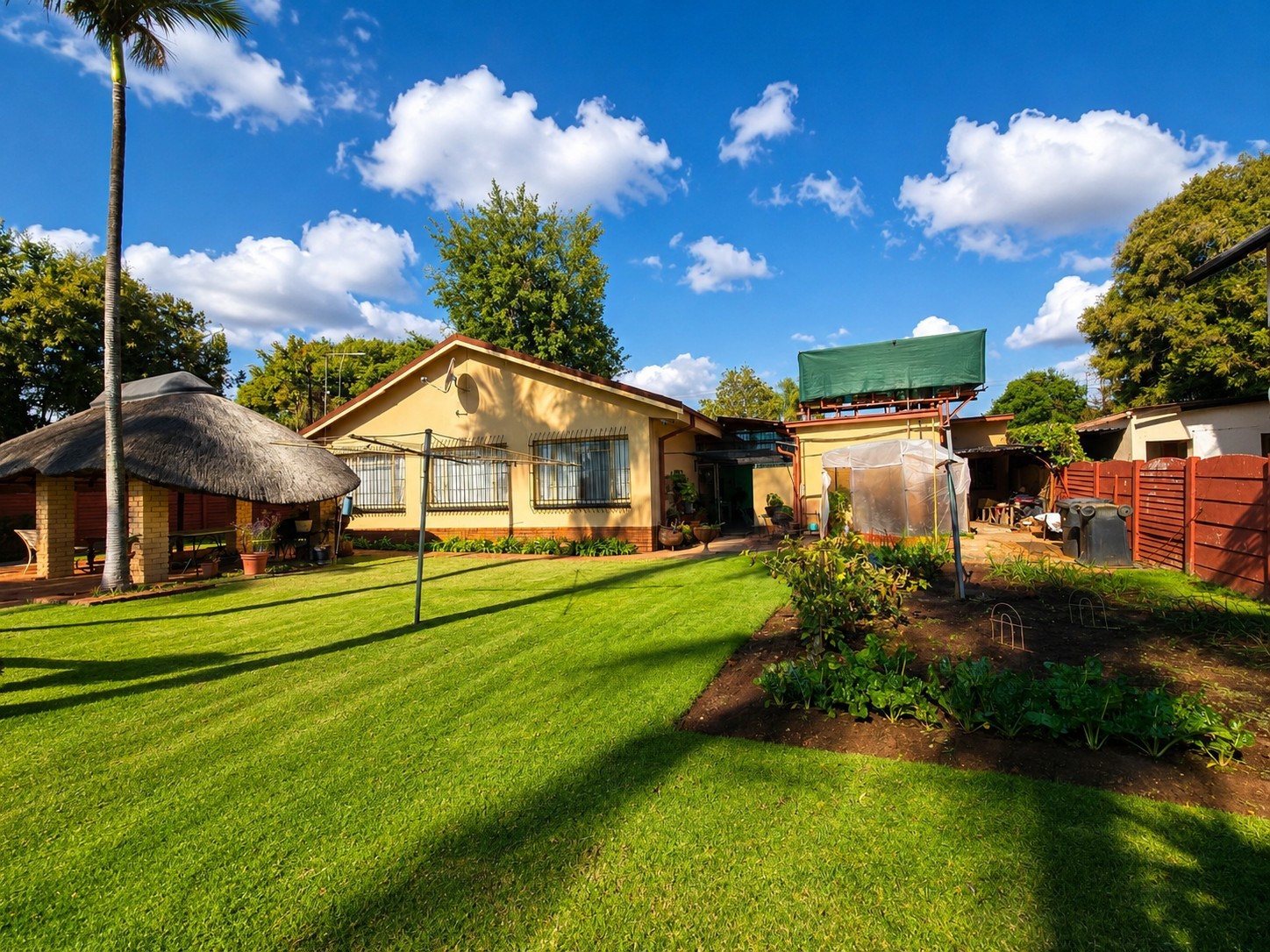 House for sale in Sinoville, Pretoria, 296 m²
