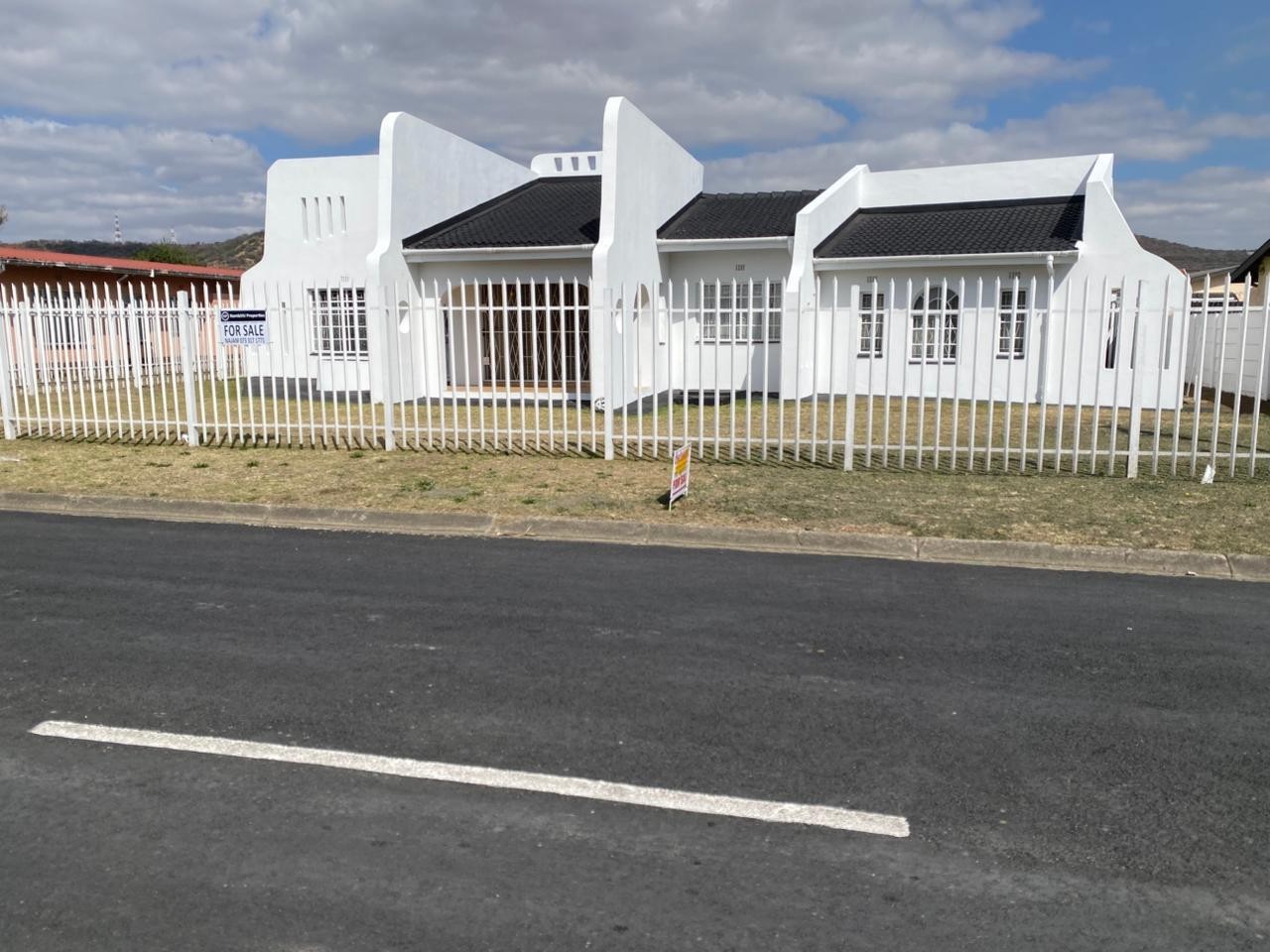 House for sale in Leonardsville, Ladysmith, KwaZulu Natal, 884 m²