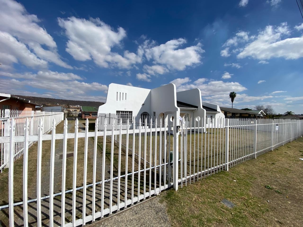 House for sale in Leonardsville, Ladysmith, KwaZulu Natal, 884 m²