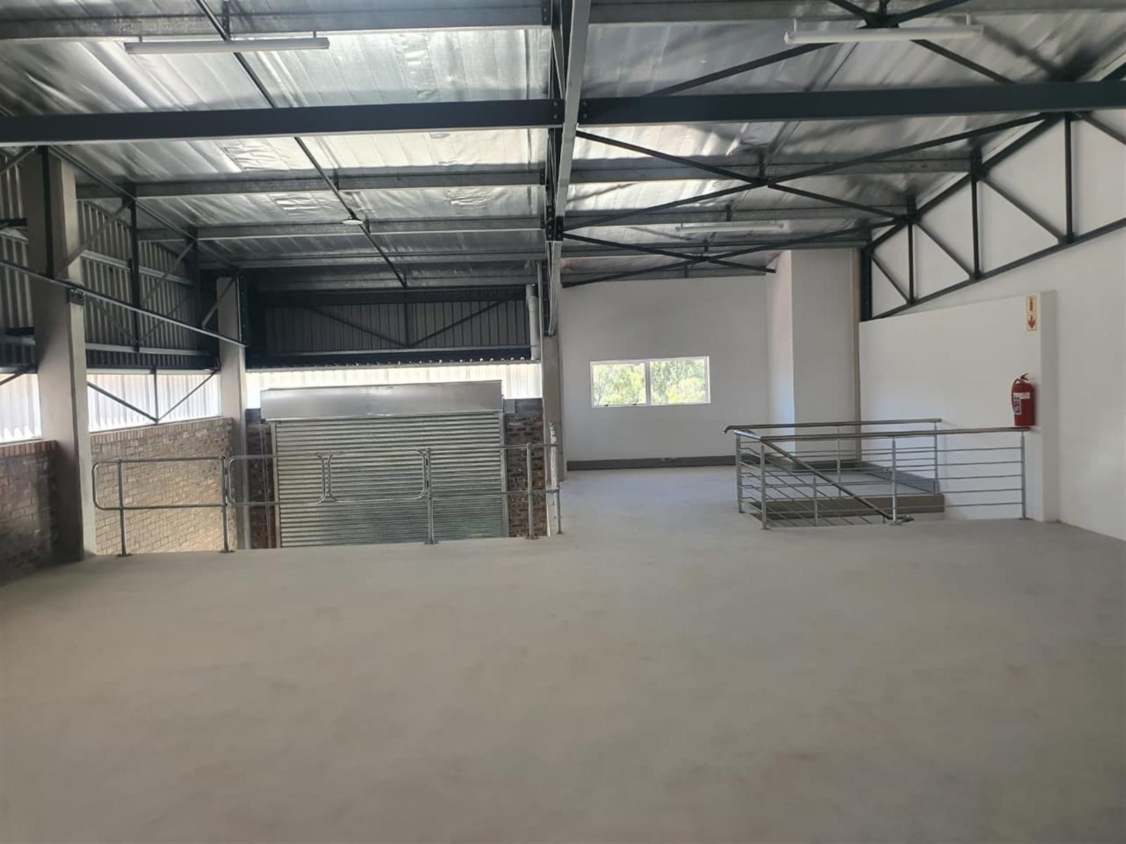 Warehouse To Rent in Fairview, Port Elizabeth