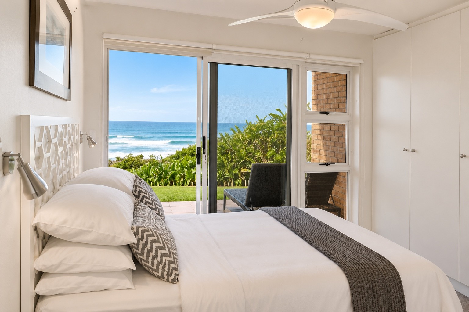 Luxury South Coast Living ,Fully Furnished Airbnb ,Investment or Dream Coastal Home 4
