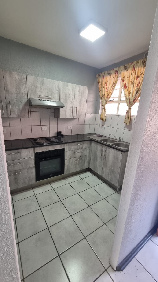 Large Ground Floor Rental In Impala Park