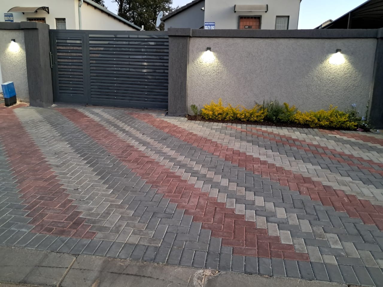 House for sale in South Hills, Johannesburg, 180 m²