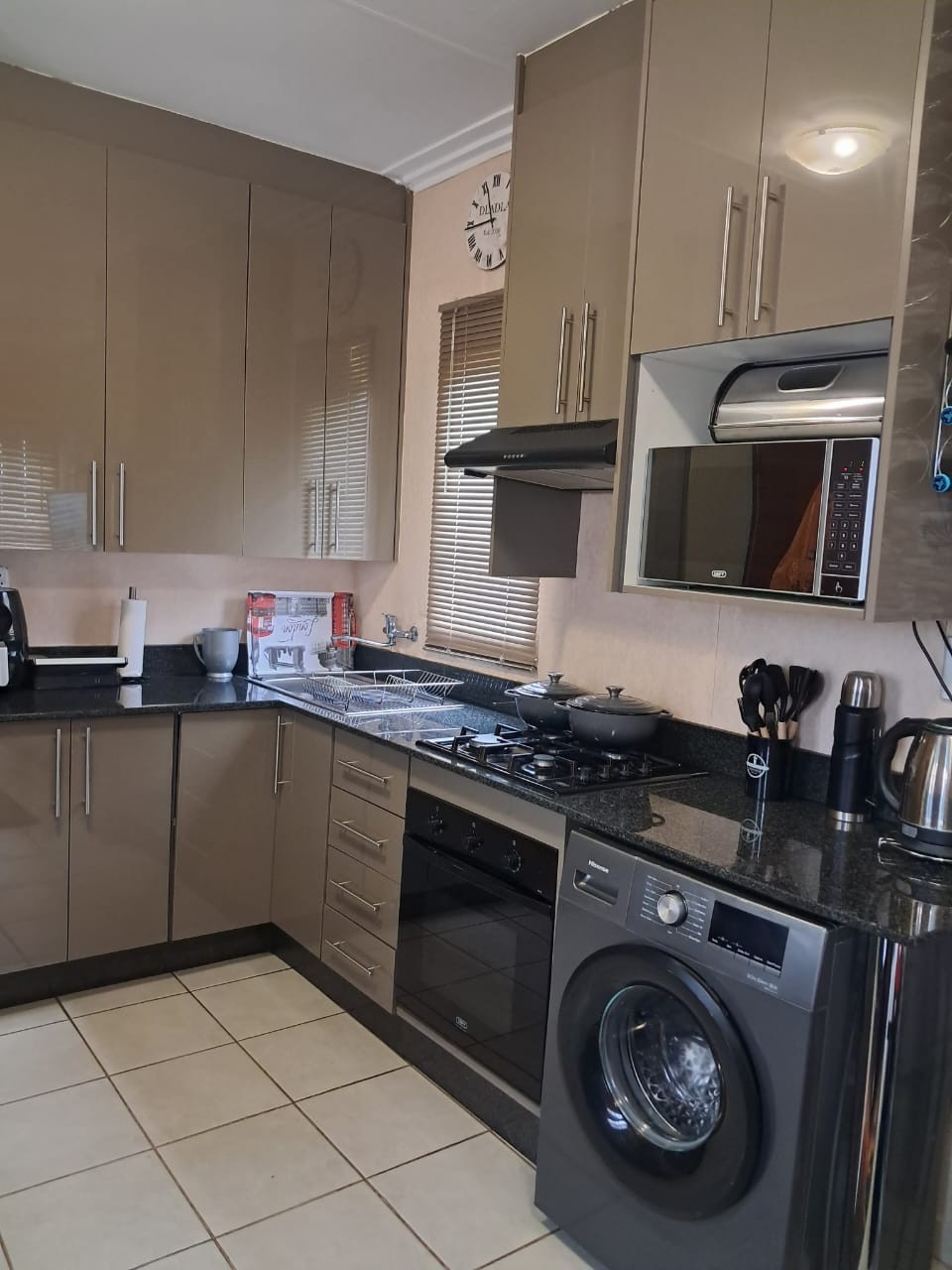 House for sale in South Hills, Johannesburg, 180 m²