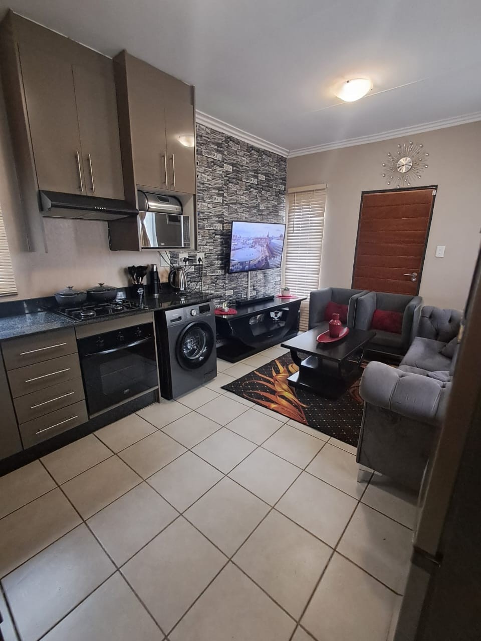 House for sale in South Hills, Johannesburg, 180 m²