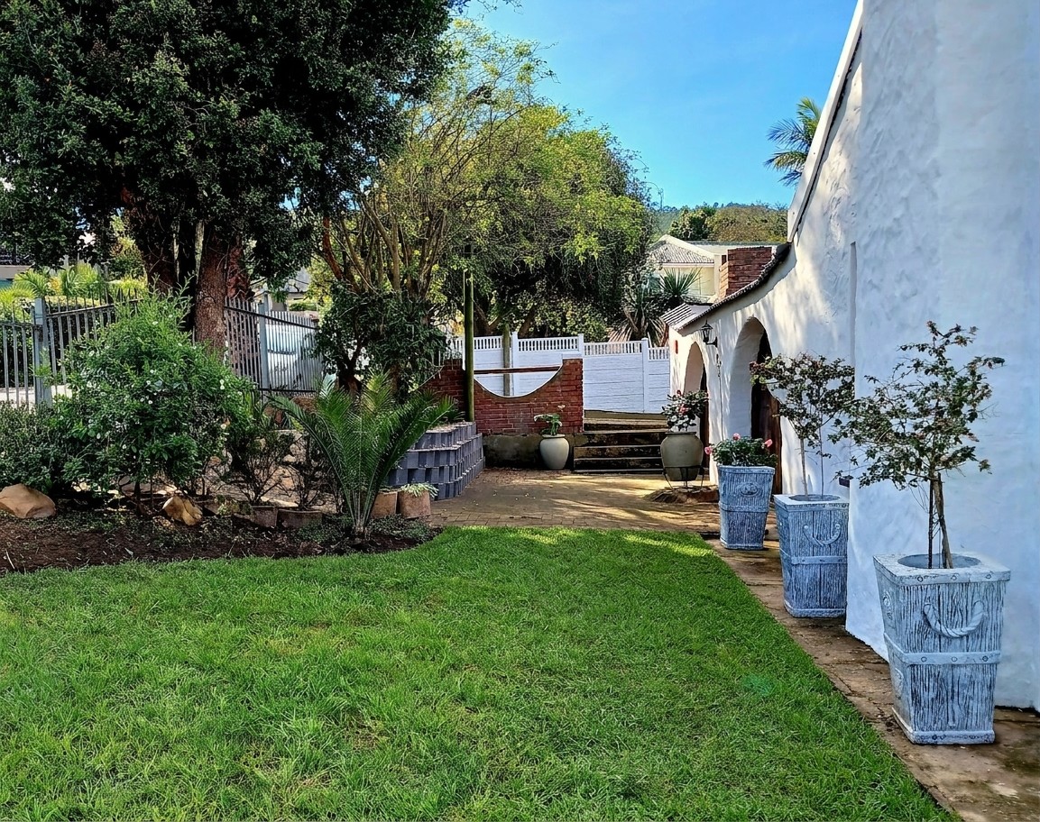 Renovated 3 Bedroom, 2 Bathroom Home in Sun Valley Dr. Costa Sarda 3