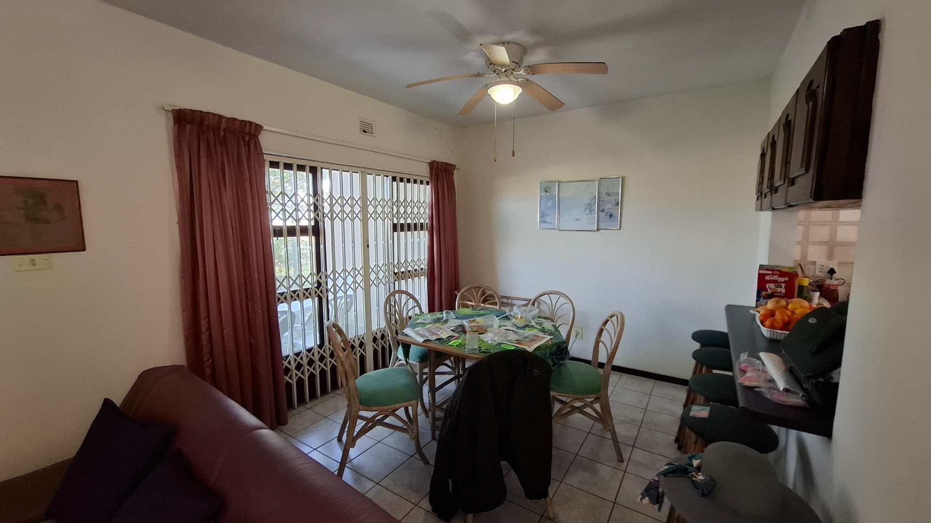 Apartment for sale in Shelly Beach, Margate, KwaZulu Natal, 122 m²