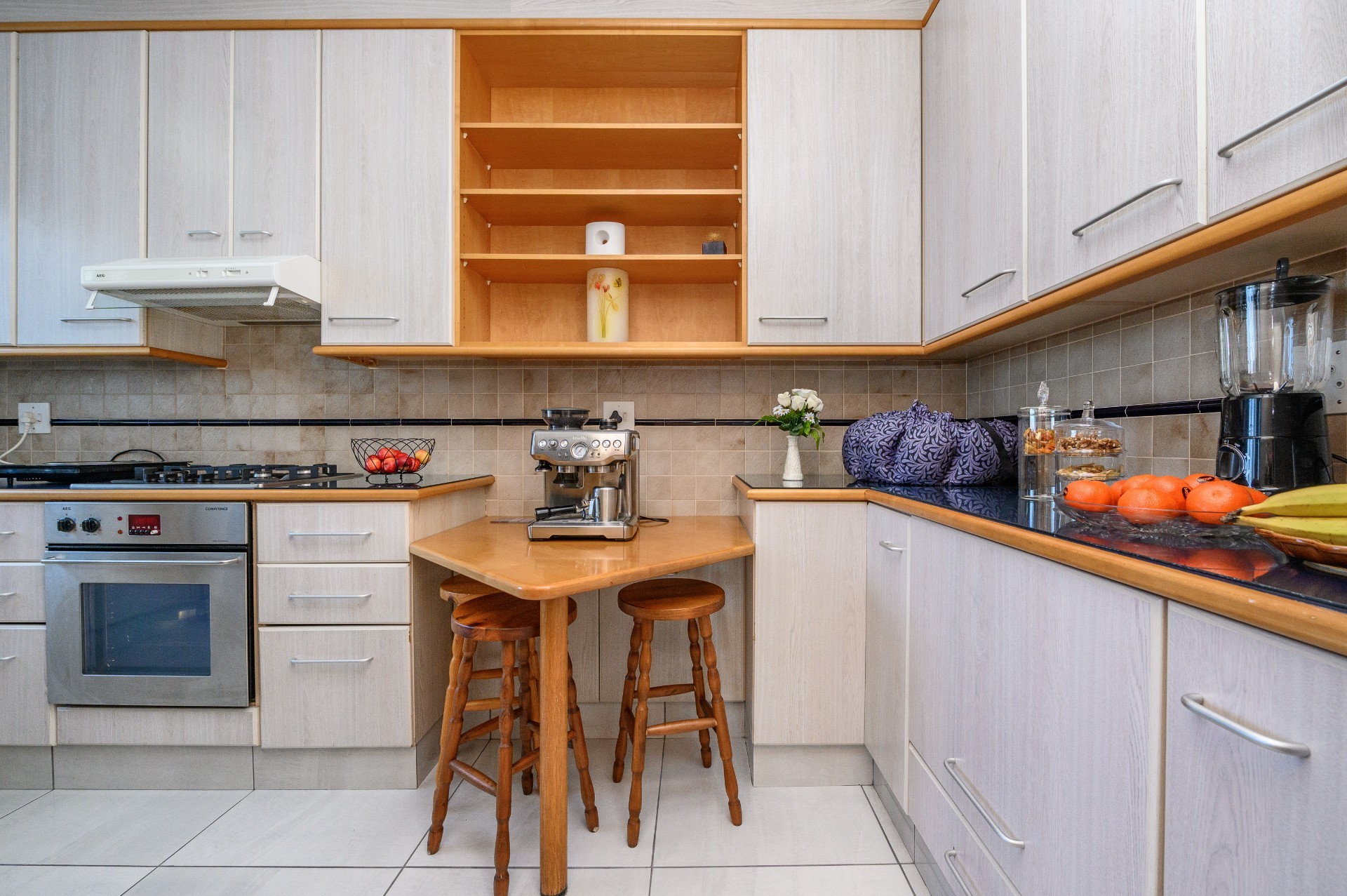 Apartment for sale in Humewood, Port Elizabeth, 118 m²