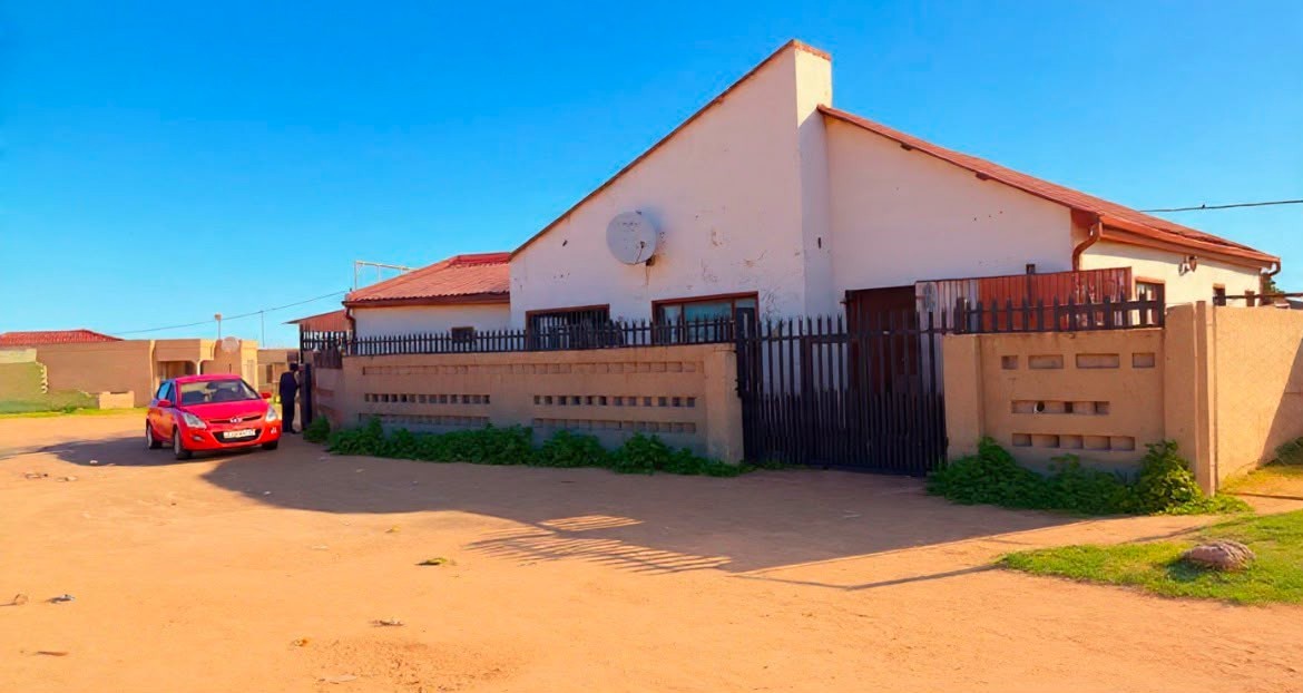 House for sale in Bophelong, Vanderbijlpark
