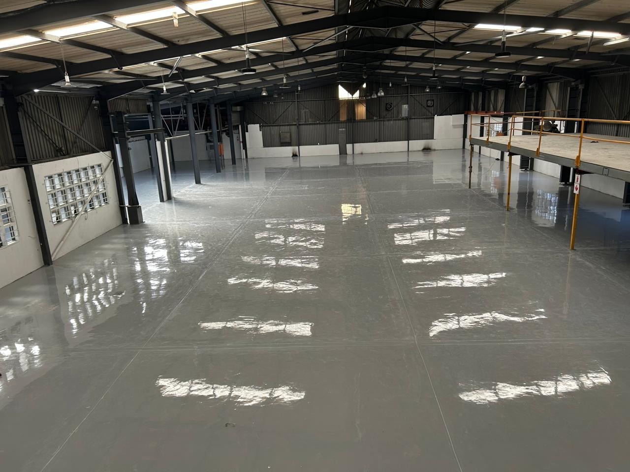 Warehouse for rent in Pinetown Central, Pinetown, KwaZulu Natal, 2363 m²