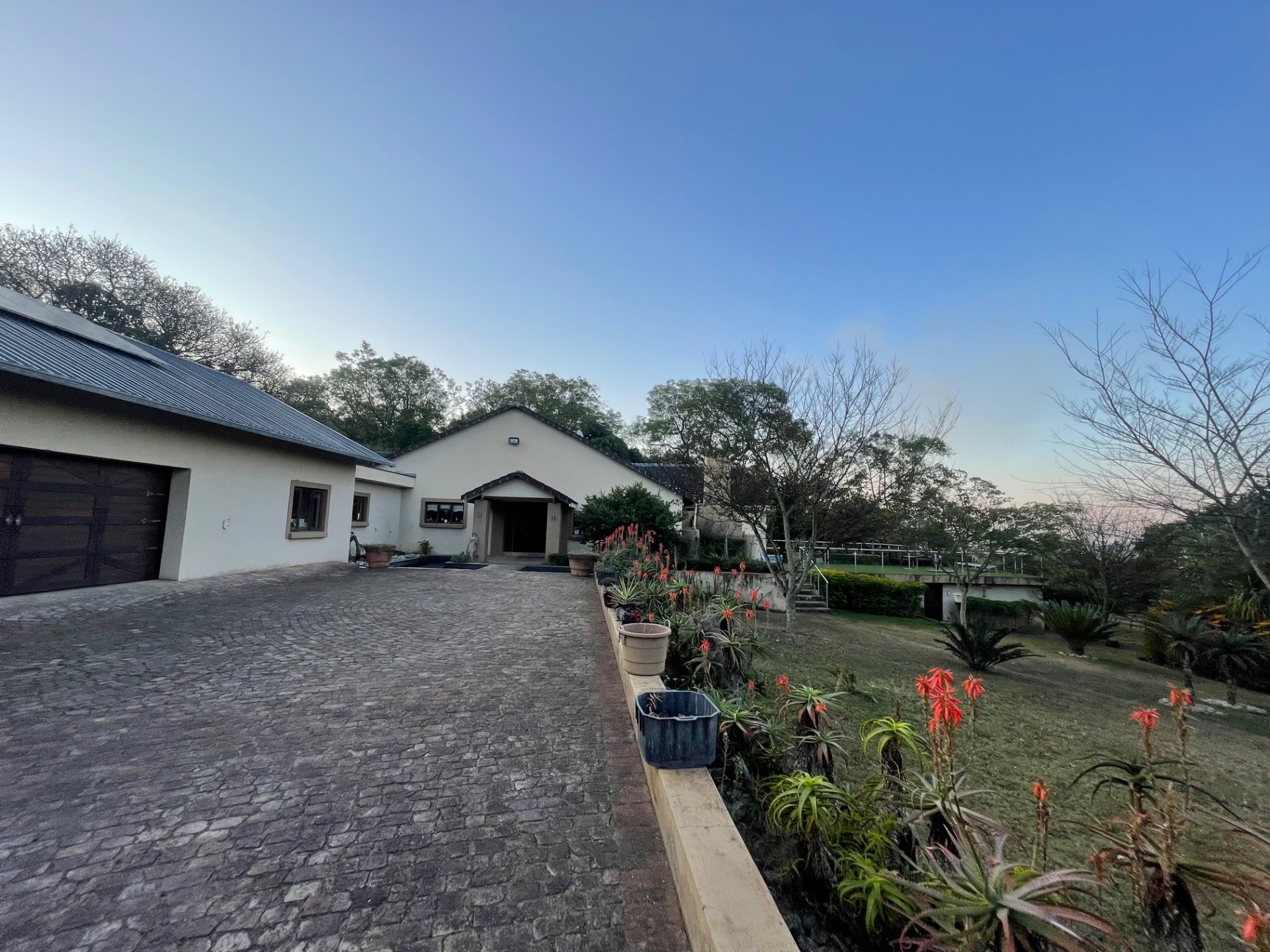 House for sale in White River Estates, White River, 898 m²