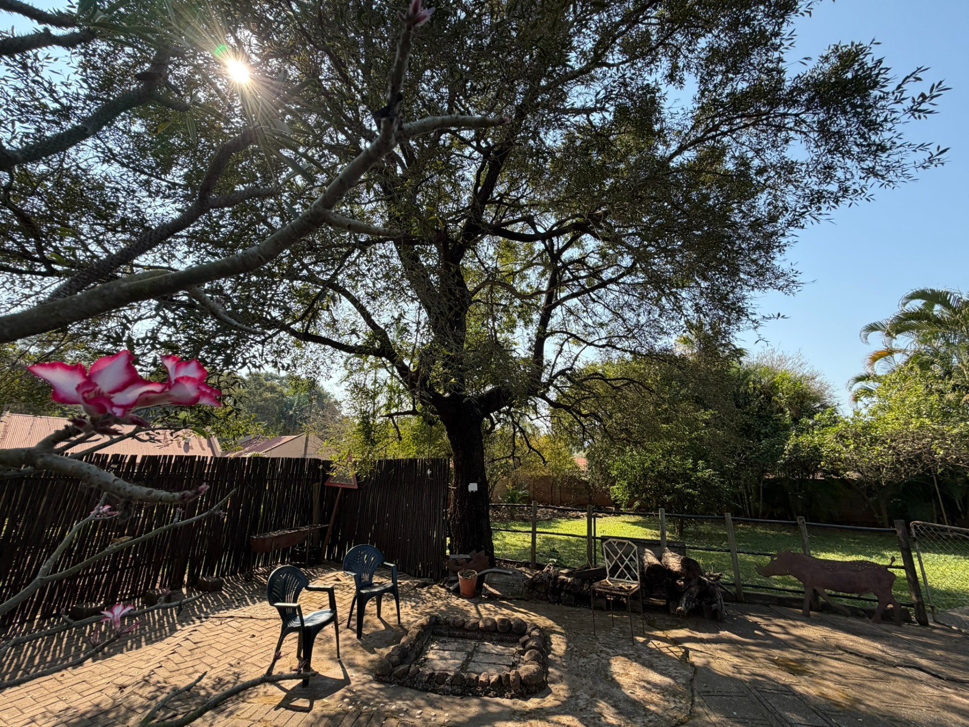 House for sale in Komatipoort, 270 m²