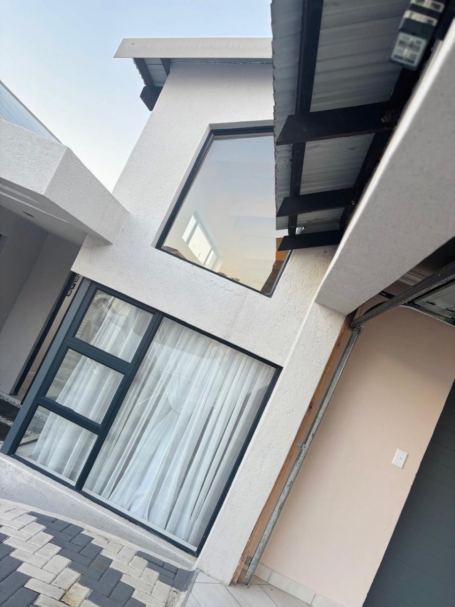 House for sale in Elawini Lifestyle Estate, Nelspruit, 605 m²
