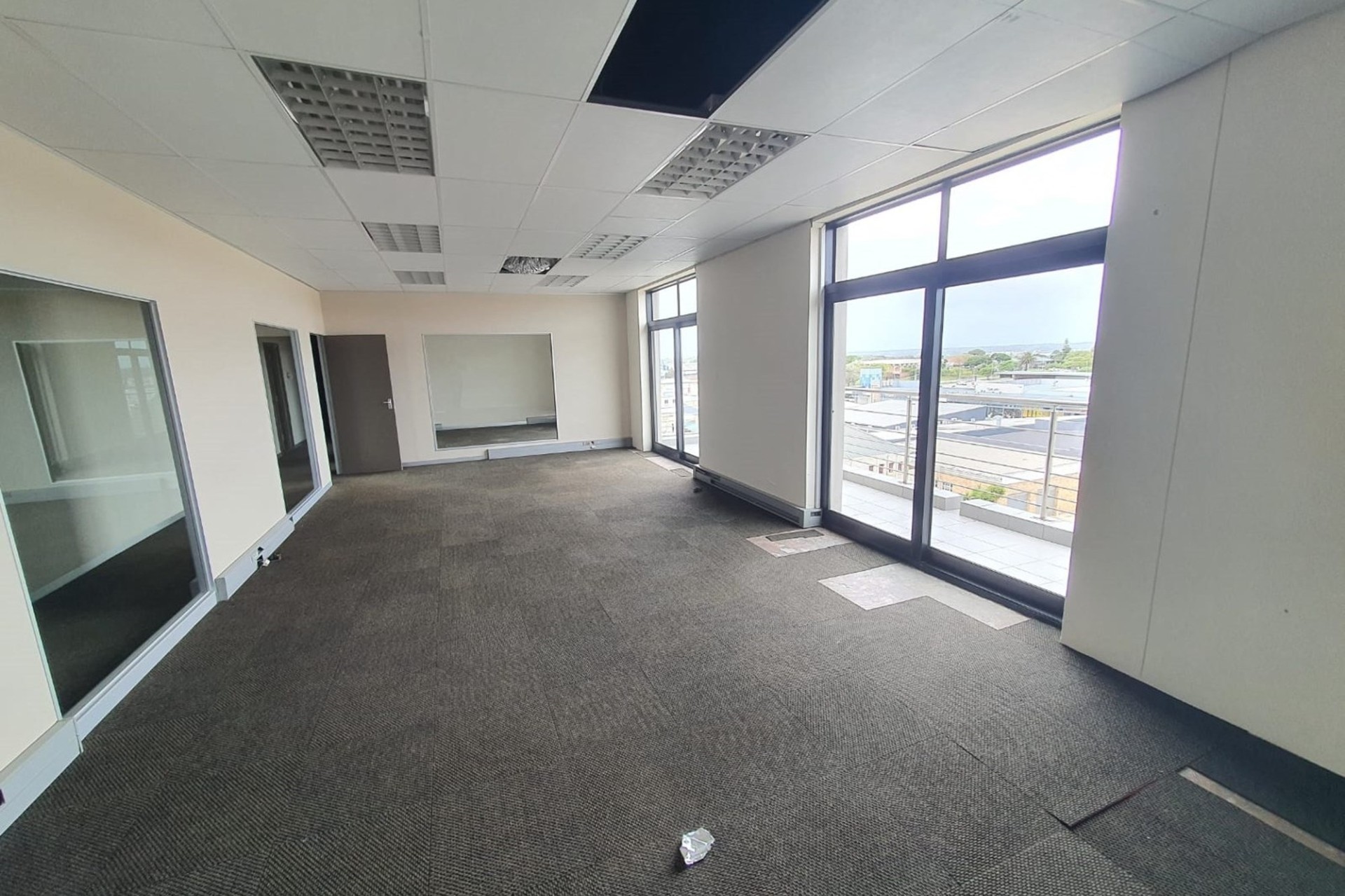 Office For Sale in Newton Park, Port Elizabeth 2