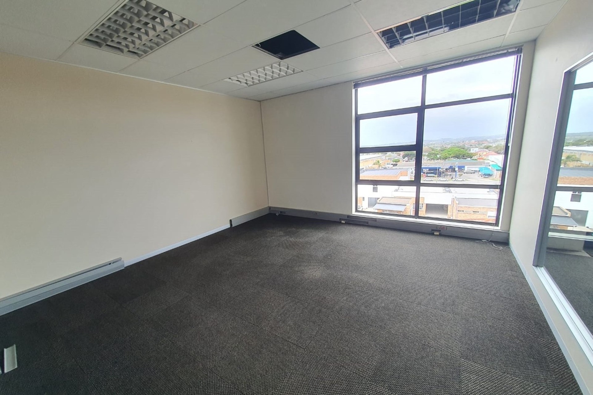 Office For Sale in Newton Park, Port Elizabeth 4