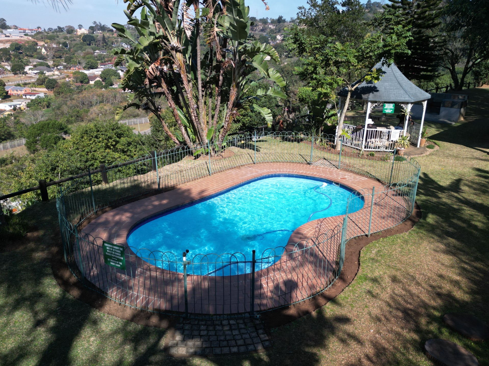 3 Bedroom Townhouse For Sale in Kloof, KwaZulu Natal