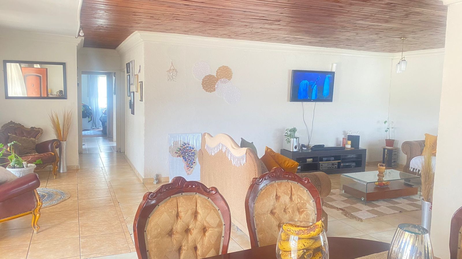 3 BED. HOUSE FOR SALE IN KEMPTON PARK WEST