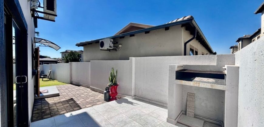House for sale in Magaliesberg Country Estate, Amandasig, Akasia, 159 m²
