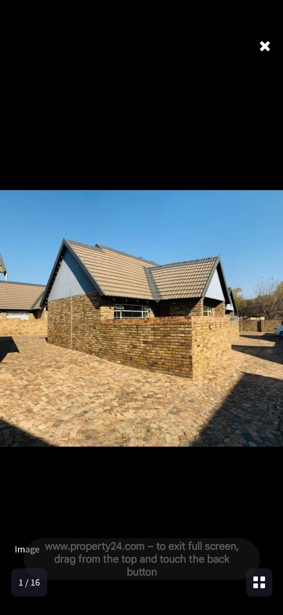 Townhouse For Sale in Middelburg Central, Middelburg