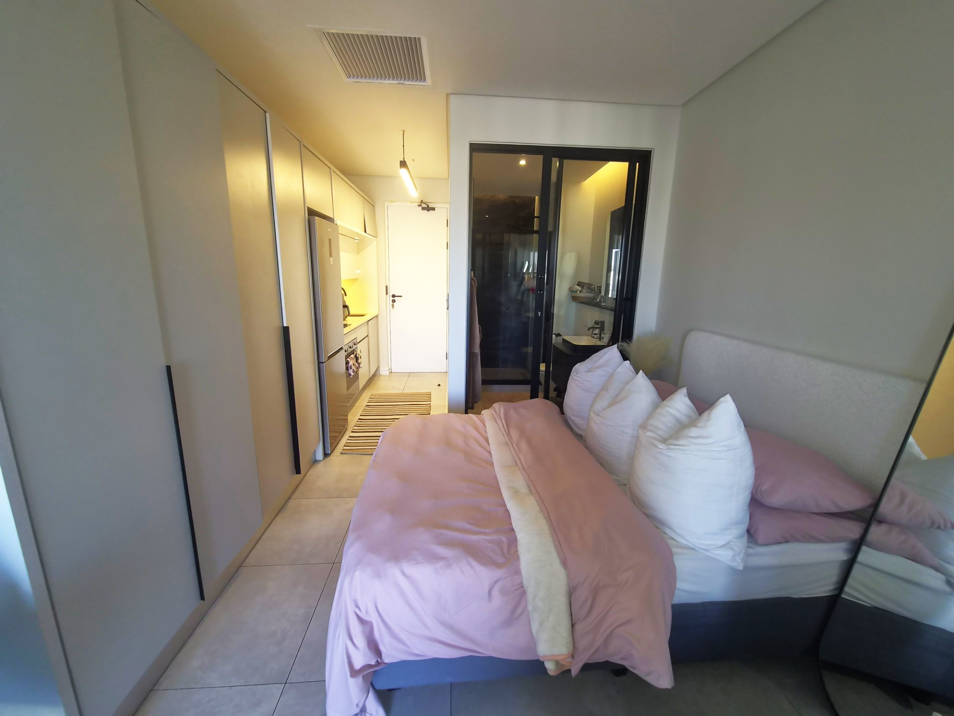 Apartment for rent in Waterfall, Midrand, 35 m²