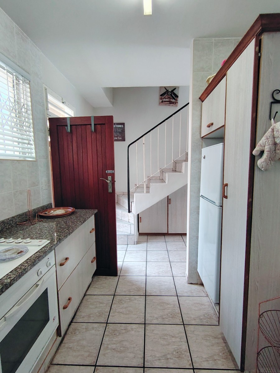 Apartment for sale in Margate, KwaZulu Natal, 110 m²