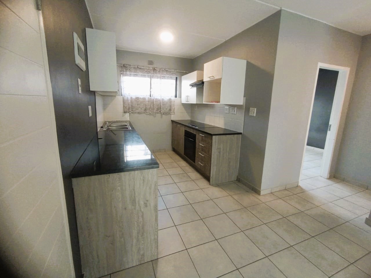 Apartment for sale in Parklands North, Blouberg, 66 m²