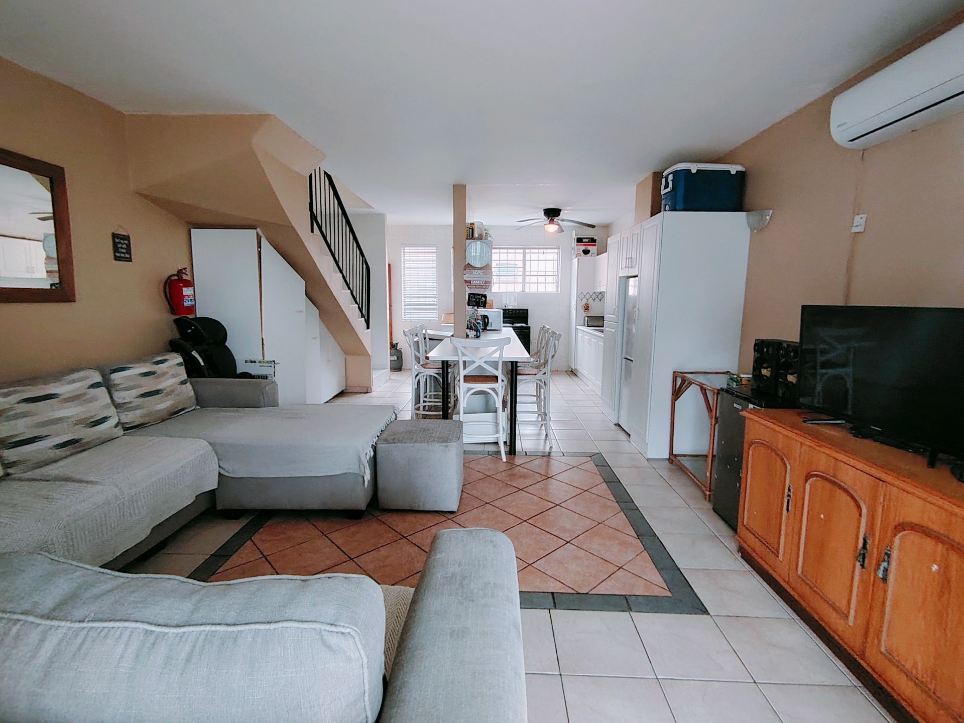 Apartment for sale in Margate, KwaZulu Natal, 104 m²