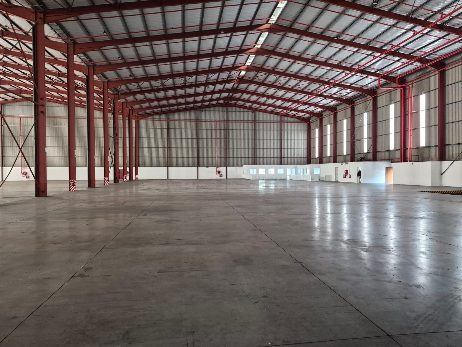 Warehouse To Rent in Deal Party, Port Elizabeth