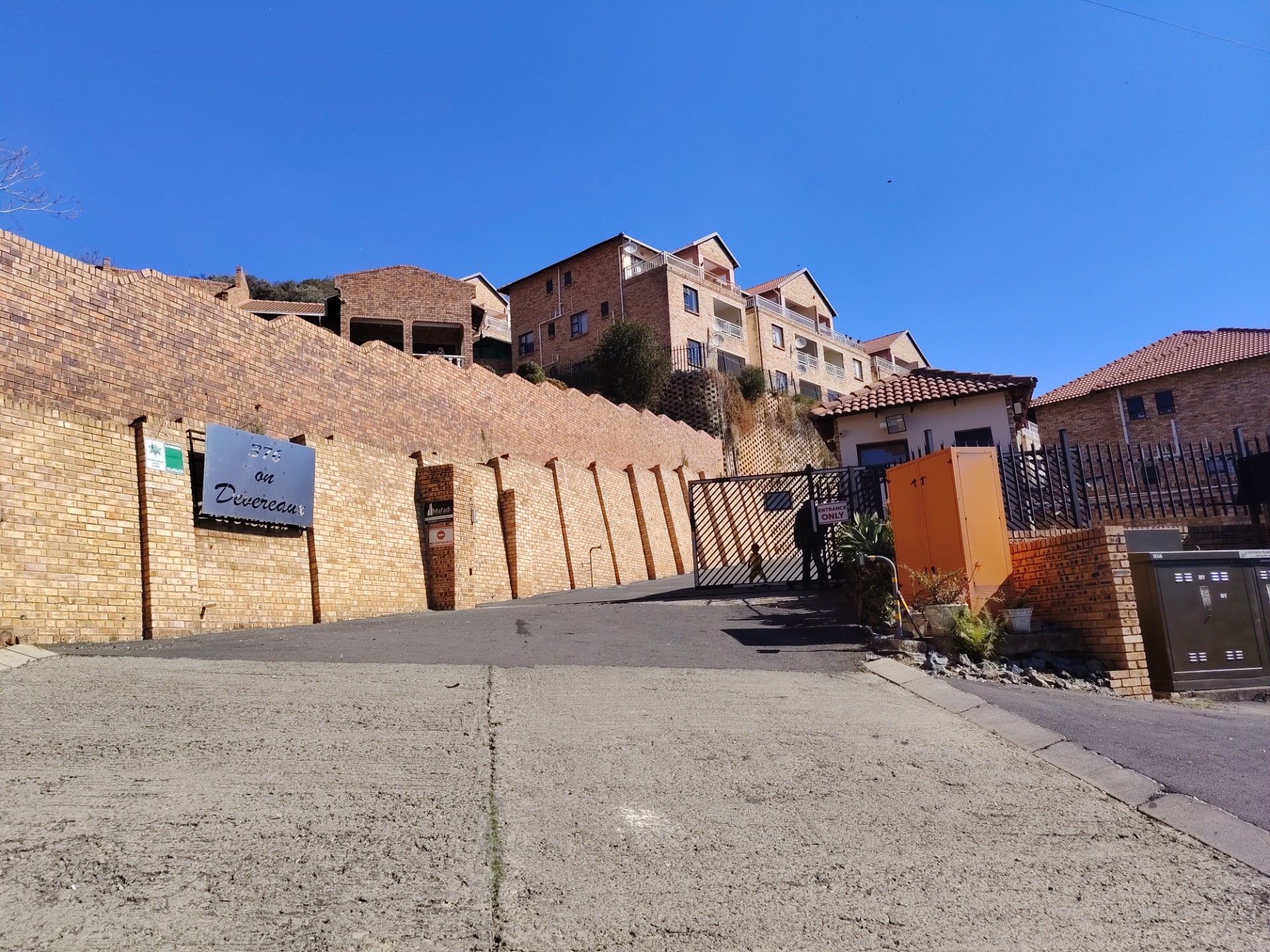 Townhouse For Sale in Winchester Hills, Johannesburg