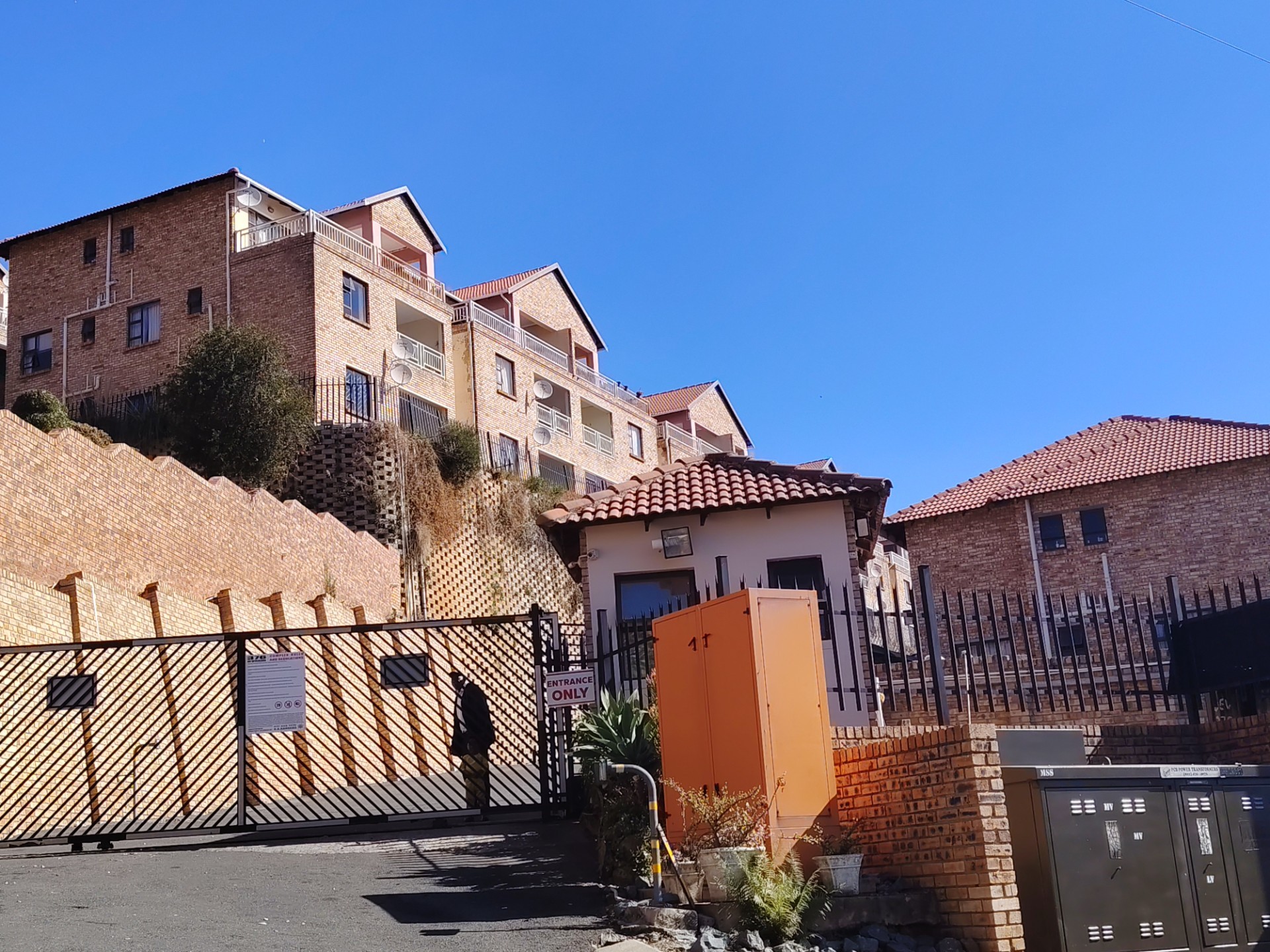 Townhouse For Sale in Winchester Hills, Johannesburg 2
