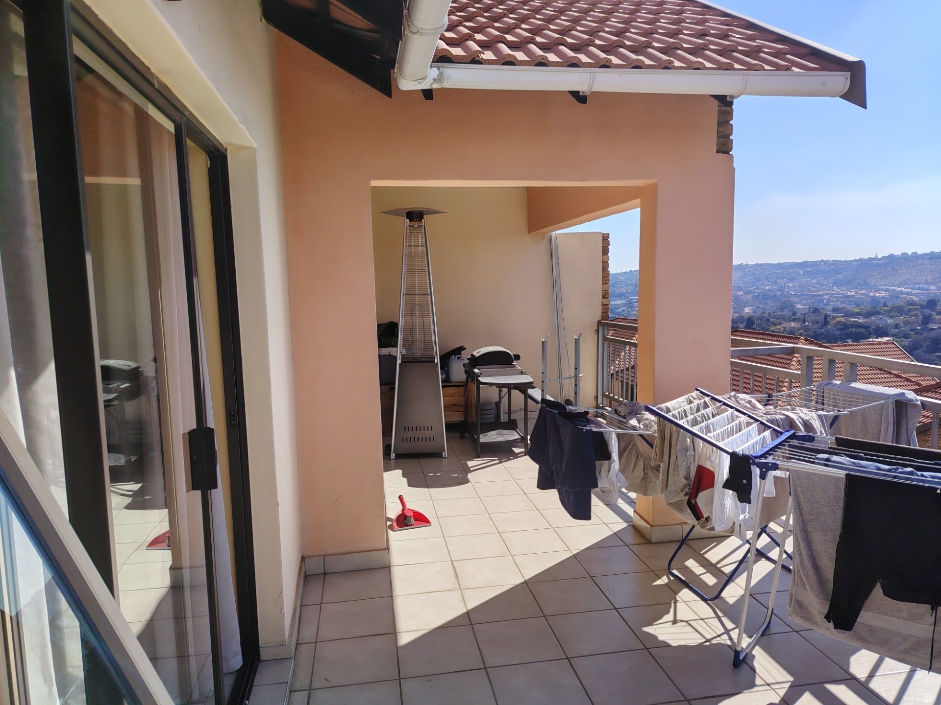 Townhouse For Sale in Winchester Hills, Johannesburg