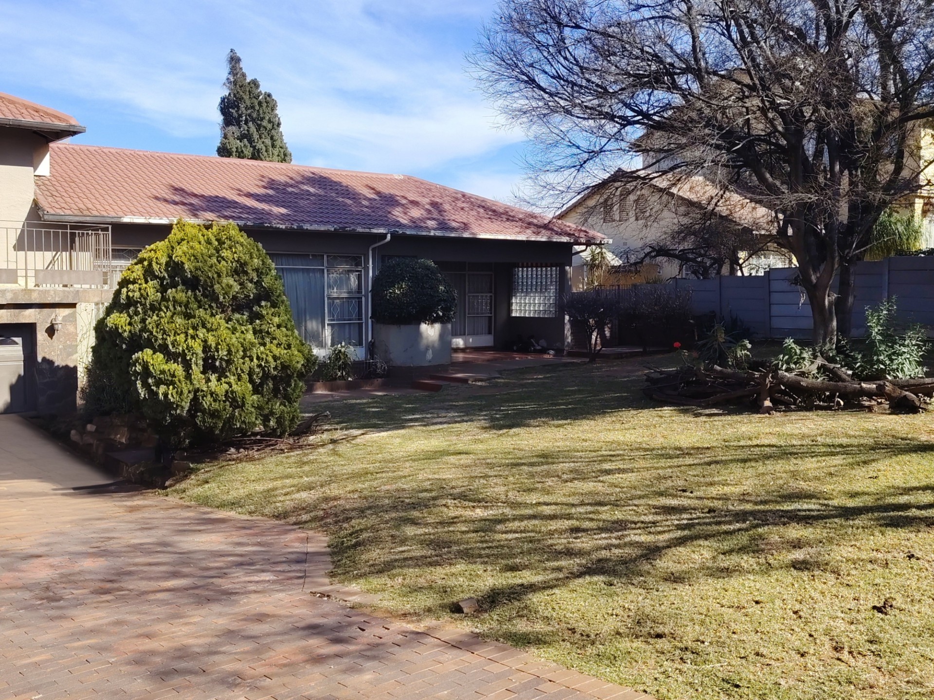 House for sale in Winchester Hills, Johannesburg, 880 m²