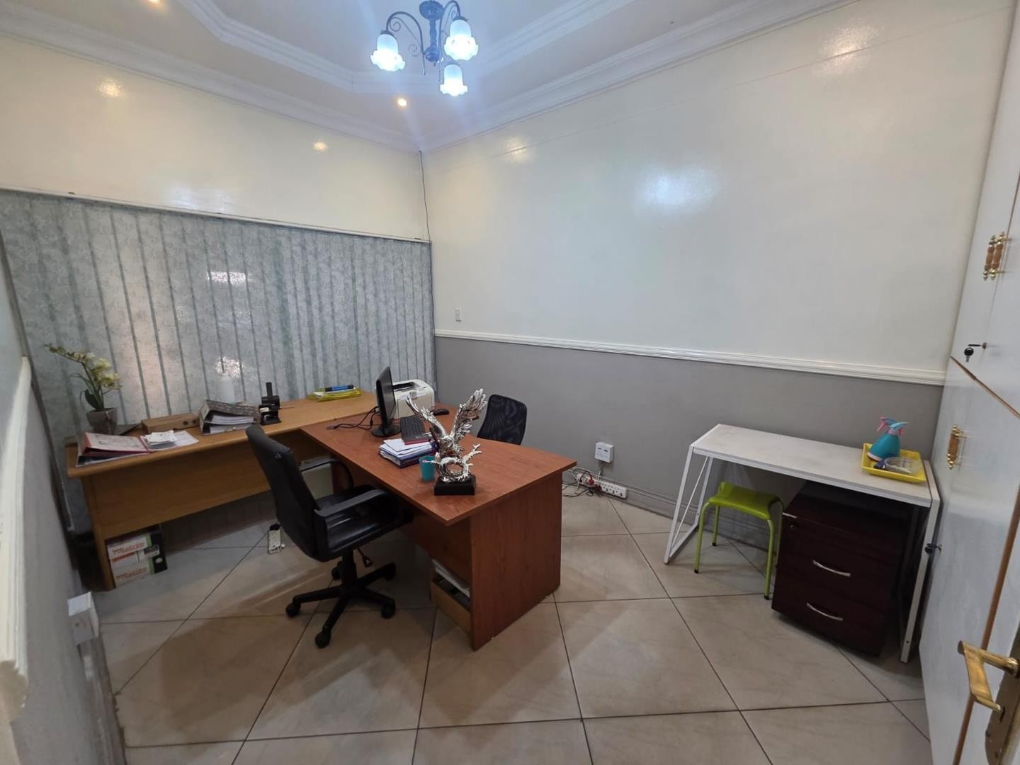 Office for sale in Middelburg Central, Middelburg, 110 m²